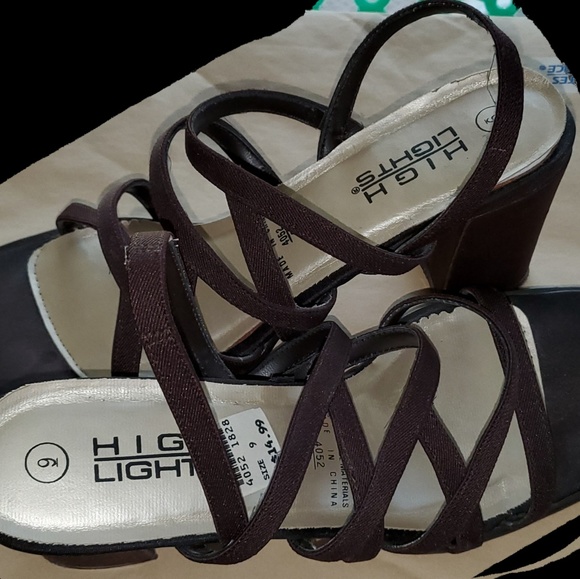Highlights Brand Brown 3" Heel Sandals Size 9M - Picture 3 of 8